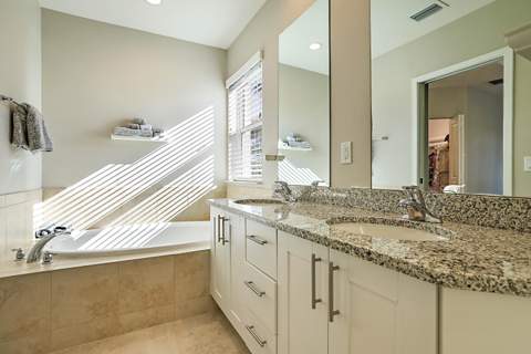 6216 SE Portofino Circle, Hobe Sound FL - photo 18 of 36