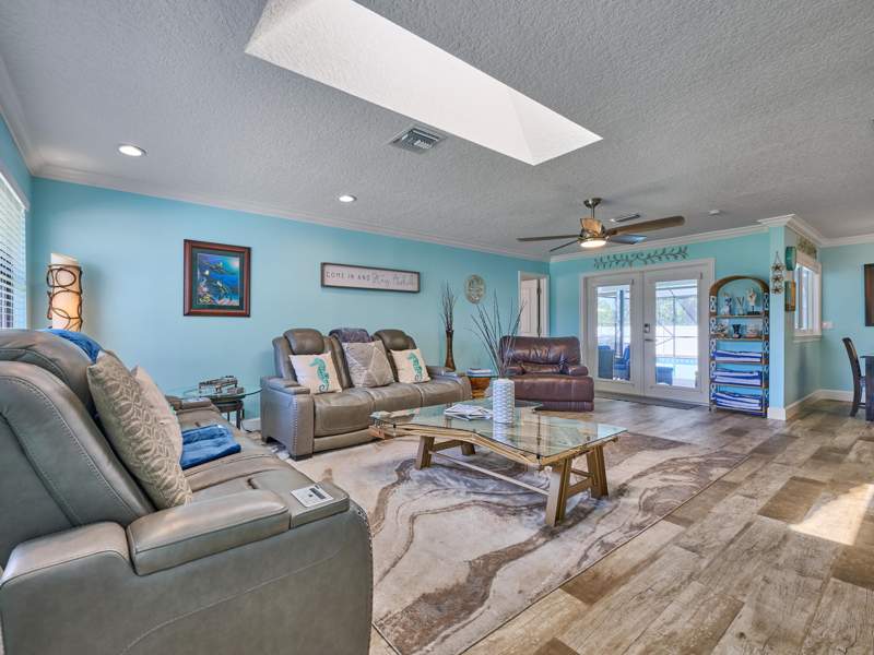 4 bedroom Single Family Residence at 708 Weldwood Road, Brentwood South As, Jupiter — photo 2