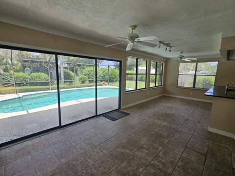 421 SE Faith Terrace, Port St. Lucie FL - photo 9 of 22
