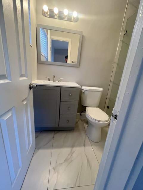 3765 NE 18th Avenue, Pompano Beach FL - photo 11 of 17