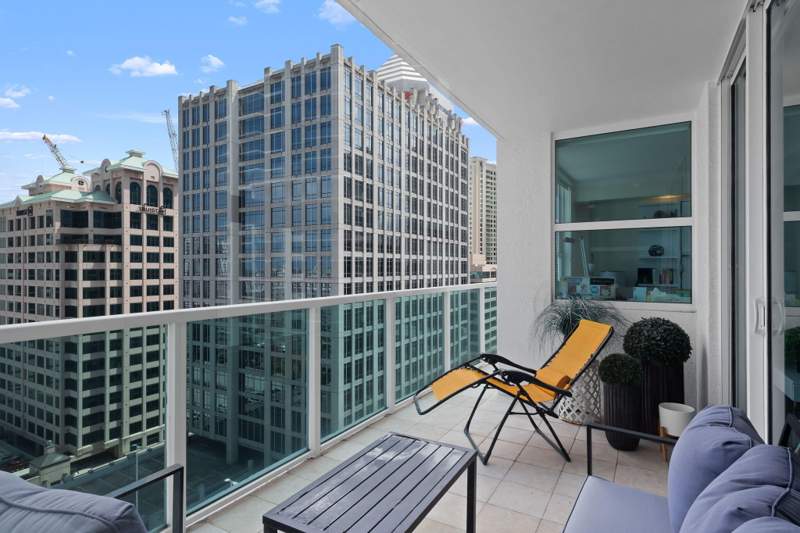 2 bedroom Condominium at 350 SE 2nd Street #1950, 350 Las Olas Place Condo, Fort Lauderdale — photo 2