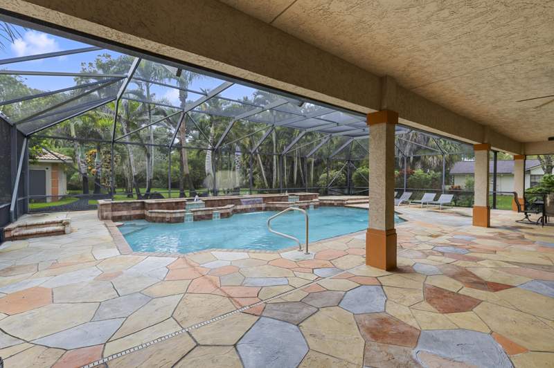 4 bedroom Single Family Residence at 14811 Horseshoe Trace, Paddock Park 1 Of Wellington, Wellington — photo 5