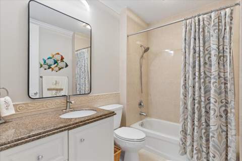 19 Harbour Isle Drive #202, Fort Pierce FL - photo 24 of 32