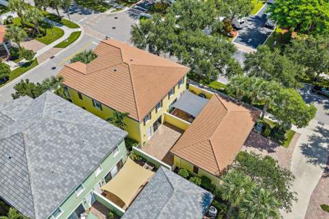1106 Sweet Hill Drive, Jupiter FL - photo 8 of 79