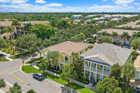 1106 Sweet Hill Drive, Jupiter FL - photo 9 of 79