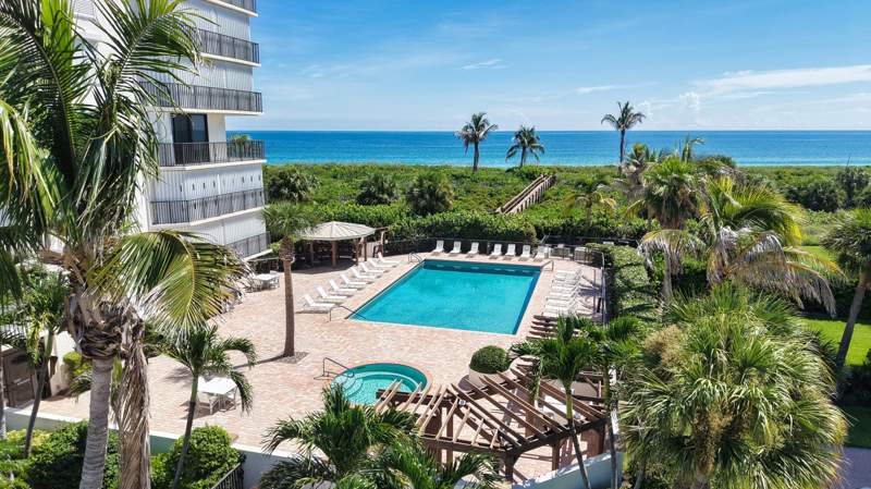 3 bedroom Condominium at 3120 N Hwy A1A #1503, Tiara Towers Condominium, Fort Pierce — photo 2