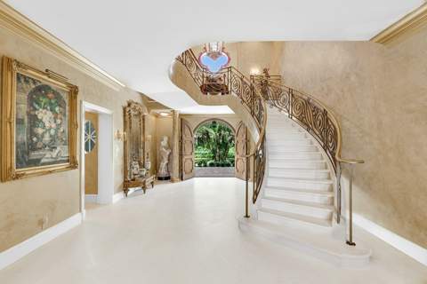 477 S Beach Road, Jupiter Island FL - photo 12 of 54