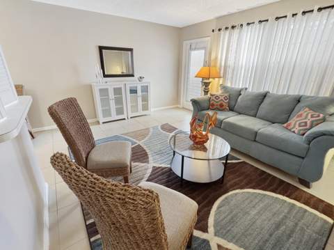 1013 Harwood C #1013, Deerfield Beach FL - photo 6 of 30
