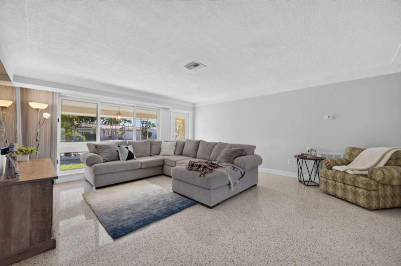 3 bedroom Single Family Residence at 430 SE 6th Terrace, Garden Isles Sec 8 , Pompano Beach — photo 4
