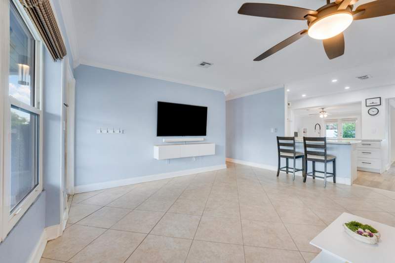 3 bedroom Single Family Residence at 2210 NE 51st Street, Deer-Pomp Estates, Lighthouse Point — photo 4