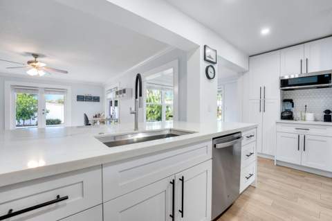 2210 NE 51st Street, Lighthouse Point FL - photo 11 of 25