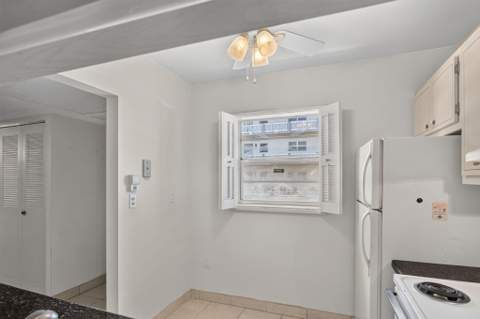 5181 W Oakland Park Boulevard #104, Lauderdale Lakes FL - photo 6 of 32