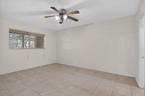 5181 W Oakland Park Boulevard #104, Lauderdale Lakes FL - photo 10 of 32