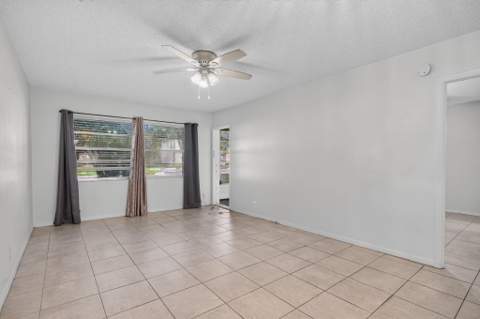 5181 W Oakland Park Boulevard #104, Lauderdale Lakes FL - photo 15 of 32