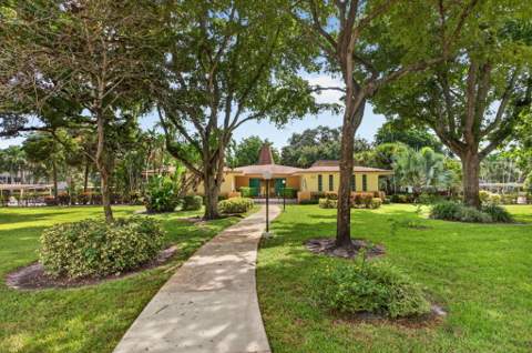 5181 W Oakland Park Boulevard #104, Lauderdale Lakes FL - photo 21 of 32