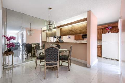 2205 22nd Lane, Greenacres FL - photo 13 of 39