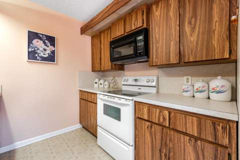 2205 22nd Lane, Greenacres FL - photo 16 of 39
