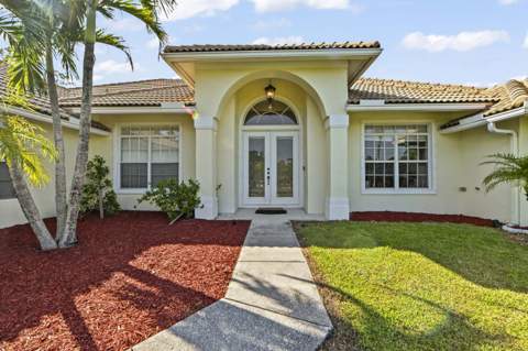 12521 83rd Lane, West Palm Beach FL - photo 9 of 42
