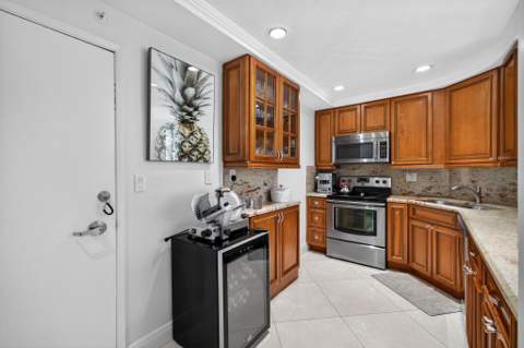 3300 NE 36th Street #309, Fort Lauderdale FL - photo 17 of 52