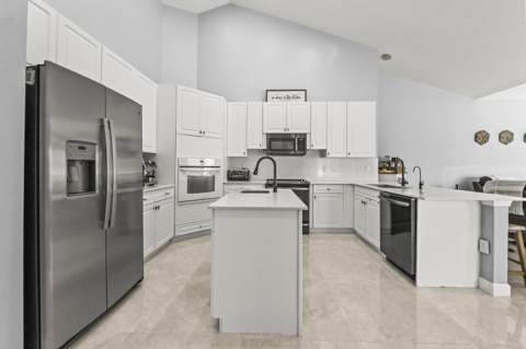 12521 83rd Lane, West Palm Beach FL - photo 14 of 42