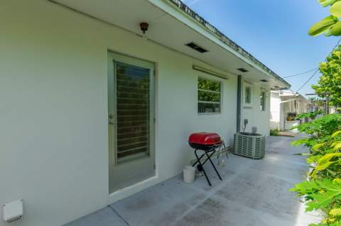 728 Ridge Road #30, Lantana FL - photo 12 of 43
