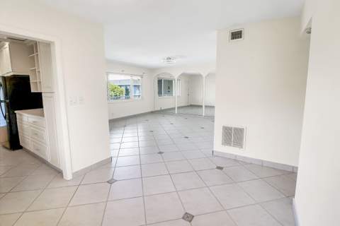 4111 NE 21st Way #211C, Lighthouse Point FL - photo 8 of 31