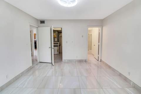 4111 NE 21st Way #211C, Lighthouse Point FL - photo 14 of 31