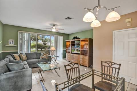 8055 Bellagio Lane, Boynton Beach FL - photo 7 of 47