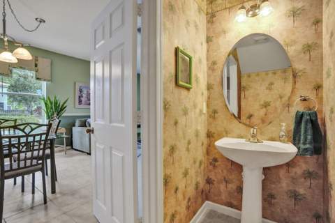 8055 Bellagio Lane, Boynton Beach FL - photo 13 of 47