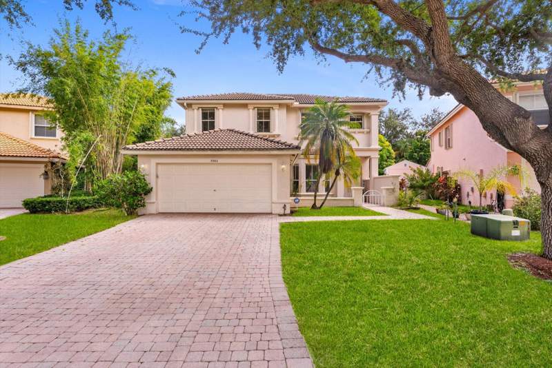 4 bedroom Single Family Residence at 5302 Victoria Circle, Briger Pars B, E And F, West Palm Beach — photo 1