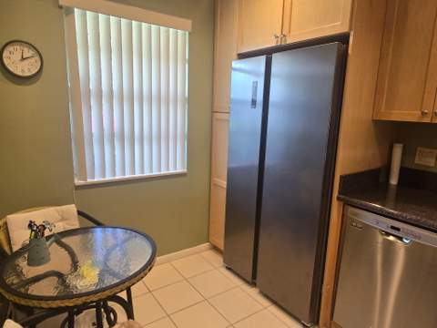 135 Lake Meryl Drive, West Palm Beach FL - photo 8 of 25
