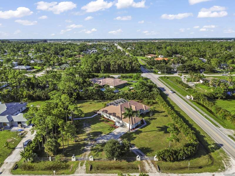 5 bedroom Single Family Residence at 12521 83rd Lane, The Acreage, West Palm Beach — photo 4