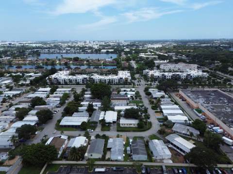 5863 SW 29th Avenue, Fort Lauderdale FL - photo 6 of 24