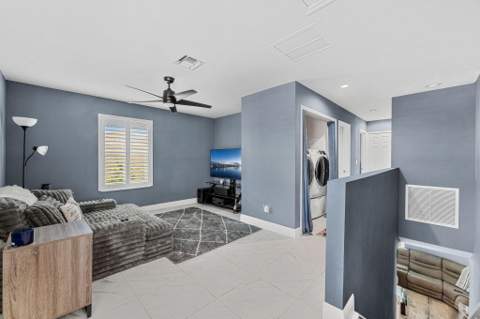 313 Palm Breezes Drive, Fort Pierce FL - photo 16 of 60