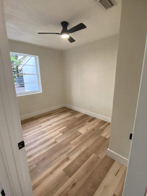 756 W 1st Street, Riviera Beach FL - photo 11 of 16
