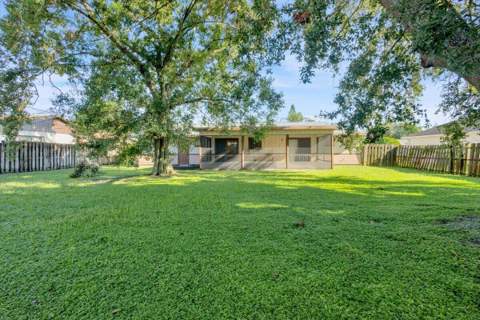 412 SE Dalva Avenue, Port St. Lucie FL - photo 6 of 26