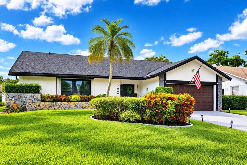 3 bedroom Single Family Residence at 7007 NW 40th Place, Crossings, Coral Springs — photo 2