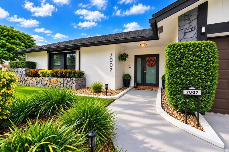 3 bedroom Single Family Residence at 7007 NW 40th Place, Crossings, Coral Springs — photo 4