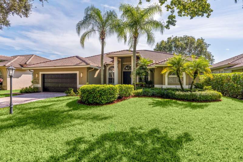 5 bedroom Single Family Residence at 4933 Chardonnay Drive, Hidden Hammocks Estates, Coral Springs — photo 2