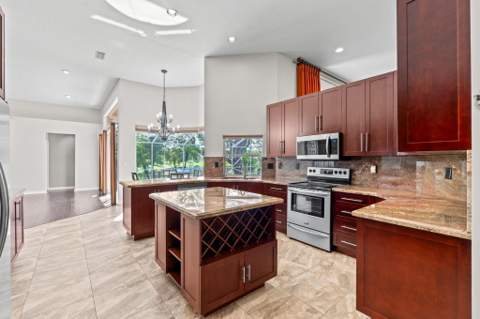4933 Chardonnay Drive, Coral Springs FL - photo 20 of 73
