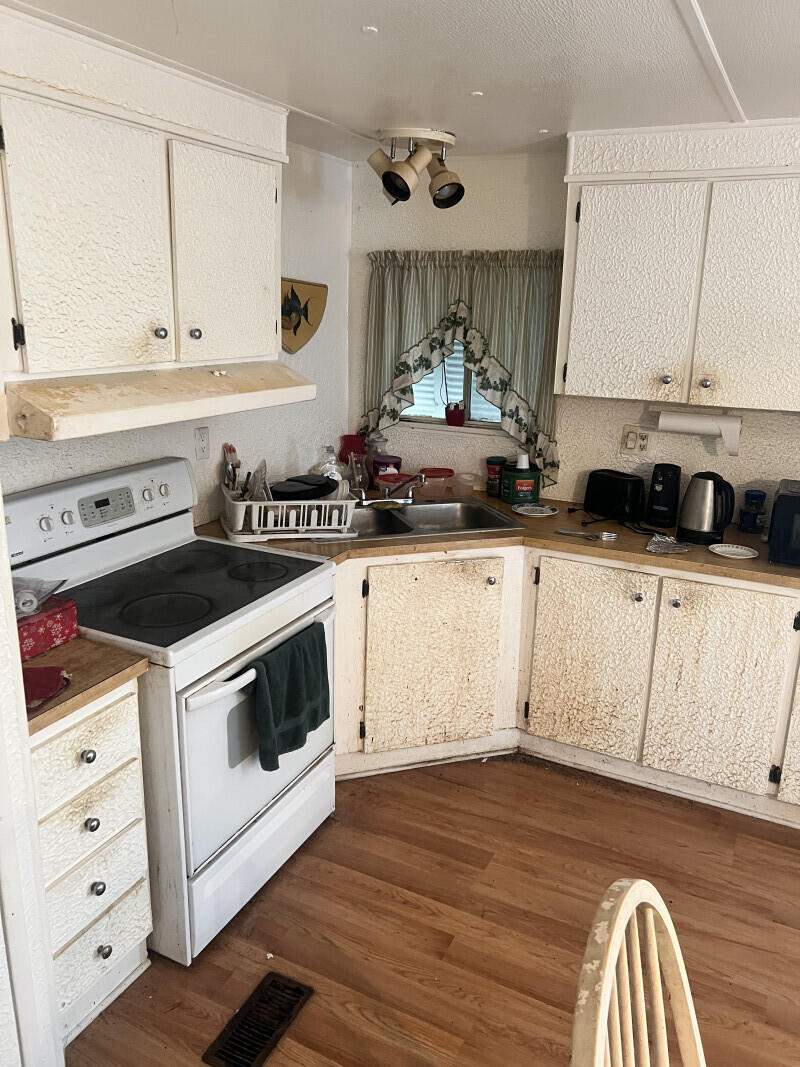 2 bedroom Manufactured Home at 5385 Elaine Circle, Mobilaire 1st Add, West Palm Beach — photo 2