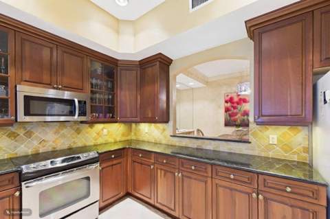 101 Palm Bay Circle #B, Palm Beach Gardens FL - photo 6 of 49