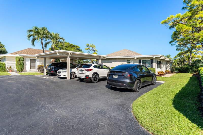 2 bedroom Single Family Residence at 13731 Eastpointe Way, Eastpointe Country Club 1, Palm Beach Gardens — photo 4