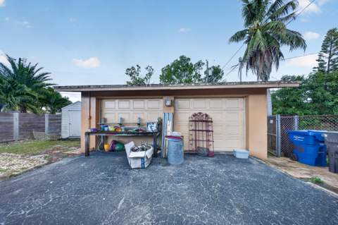 2310 Scott Street, Hollywood FL - photo 13 of 15
