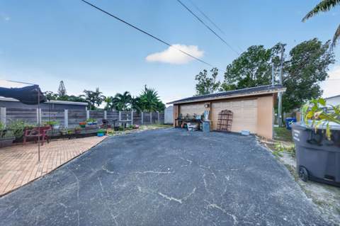 2310 Scott Street, Hollywood FL - photo 12 of 15