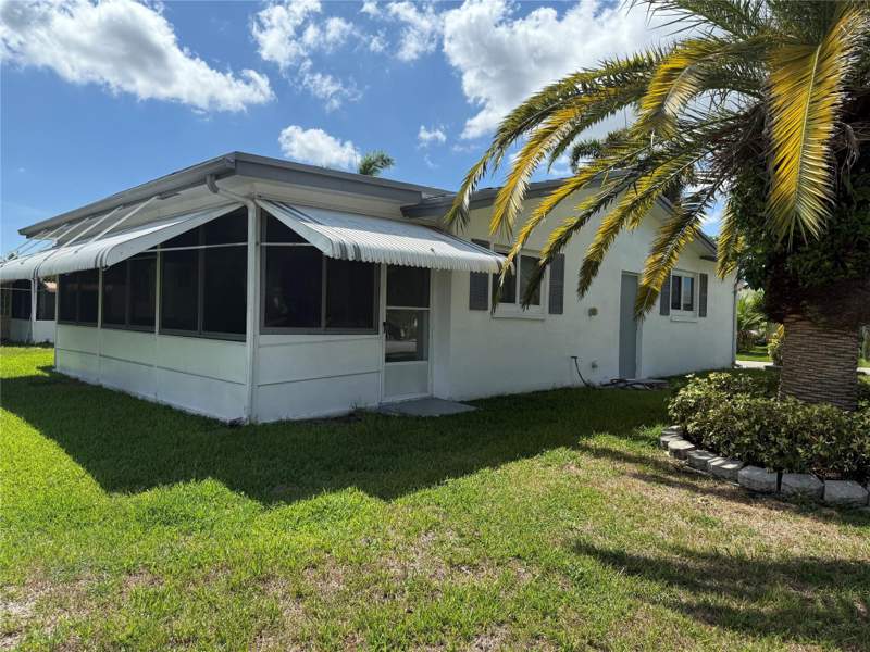 2 bedroom Single Family Residence at 4605 NW 49th Street, Mainlands Of Tamarac Lakes, Tamarac — photo 3
