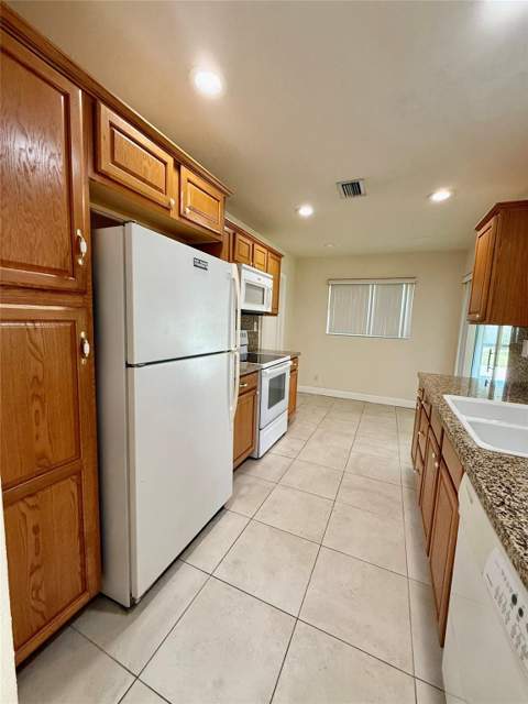 4605 NW 49th Street, Tamarac FL - photo 12 of 19