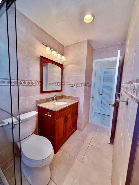 4605 NW 49th Street, Tamarac FL - photo 15 of 19