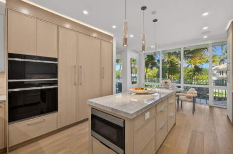 100 Royal Palm Way #D2, Palm Beach FL - photo 10 of 30