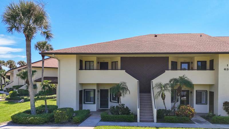 2 bedroom Condominium at 6303 SE Williamsburg Drive #201, Williamsburg At Heritage Ridge Condo, Hobe Sound — photo 3